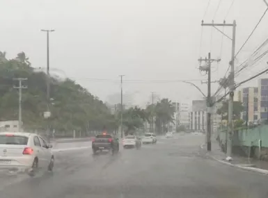Previsão do tempo: chuva moderada segue em Salvador até a quinta (18)