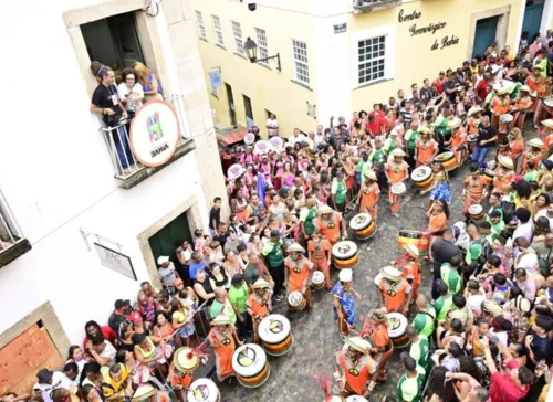 Fotos: veja como foi abertura do Carnaval com desfile do Olodum