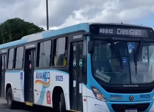 Rodoviários mantém greve de ônibus metropolitanos após nova reunião