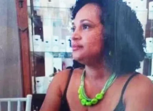 Mulher de 41 anos é morta a facadas em bairro de Salvador
