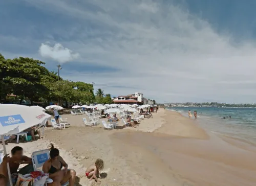 Salvador tem 14 praias impróprias para banho durante feriado; confira