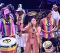 MP abre inquérito contra Claudia Leitte após polêmica com música