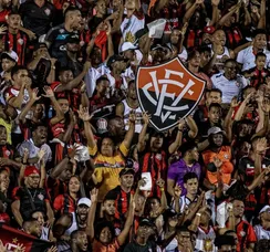 Vitória faz alerta a torcedores após pedido da polícia argentina