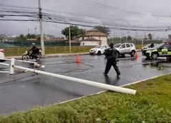 Chuva forte causa deslizamento de terra e quedas de árvore em Salvador