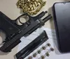 Dupla é presa com moto adulterada e arma de fogo na Bahia