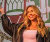 Virginia recebe 'chuva' de críticas ao sambar em festa: 'Que mico'
