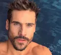 Nicolas Prattes ironiza tamanho de pênis após pergunta de internauta