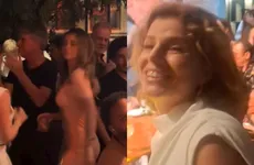 Debora Bloch reúne elenco de 'Vale Tudo' em festão e samba com Paolla