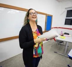 Governo antecipa salário e 13º para servidores da Educação na Bahia