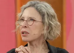 Marília Gabriela surpreende ao revelar motivo para deixar a TV
