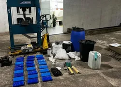 Polícia desarticula laboratório de drogas em bairro de Salvador