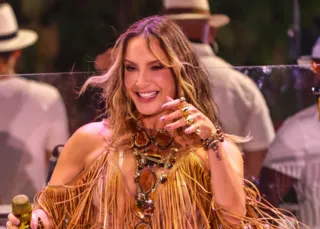 Claudia Leitte vira alvo de ação e MP pede indenização de R$ 2 milhões