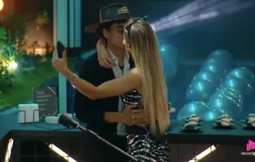 Resumo A Fazenda 17: Dudu e Saory planejam filho e Duda dá ultimato