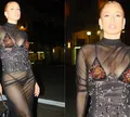 Beatriz Reis é barrada nos EUA por roupa transparente e web detona