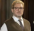 Quem Ama Cuida: Edvaldo choca ao acusar personagem por morte de Arthur