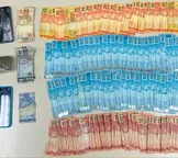 Homem é preso com drogas e mais de R$ 6 mil em notas falsas na Bahia