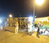 Ônibus tomba na BR-116 e deixa passageiros feridos na Bahia