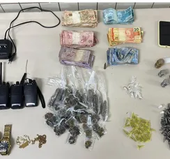 Adolescente é apreendido com mais de 200 pinos de cocaína na Bahia