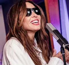 Alinne Rosa revela desejo antigo com nova turnê: 'Nunca fiz isso'