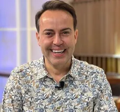 Rinaldi Faria fecha acordo com nova emissora após demissão do SBT