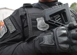 Homem é preso em flagrante por feminicídio contra companheira