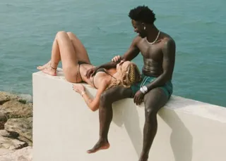 Vini Jr abre álbum de fotos com Virginia na Jamaica e web reage