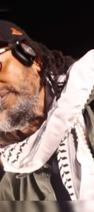 Edson Gomes tem alta médica adiada; saiba estado de saúde