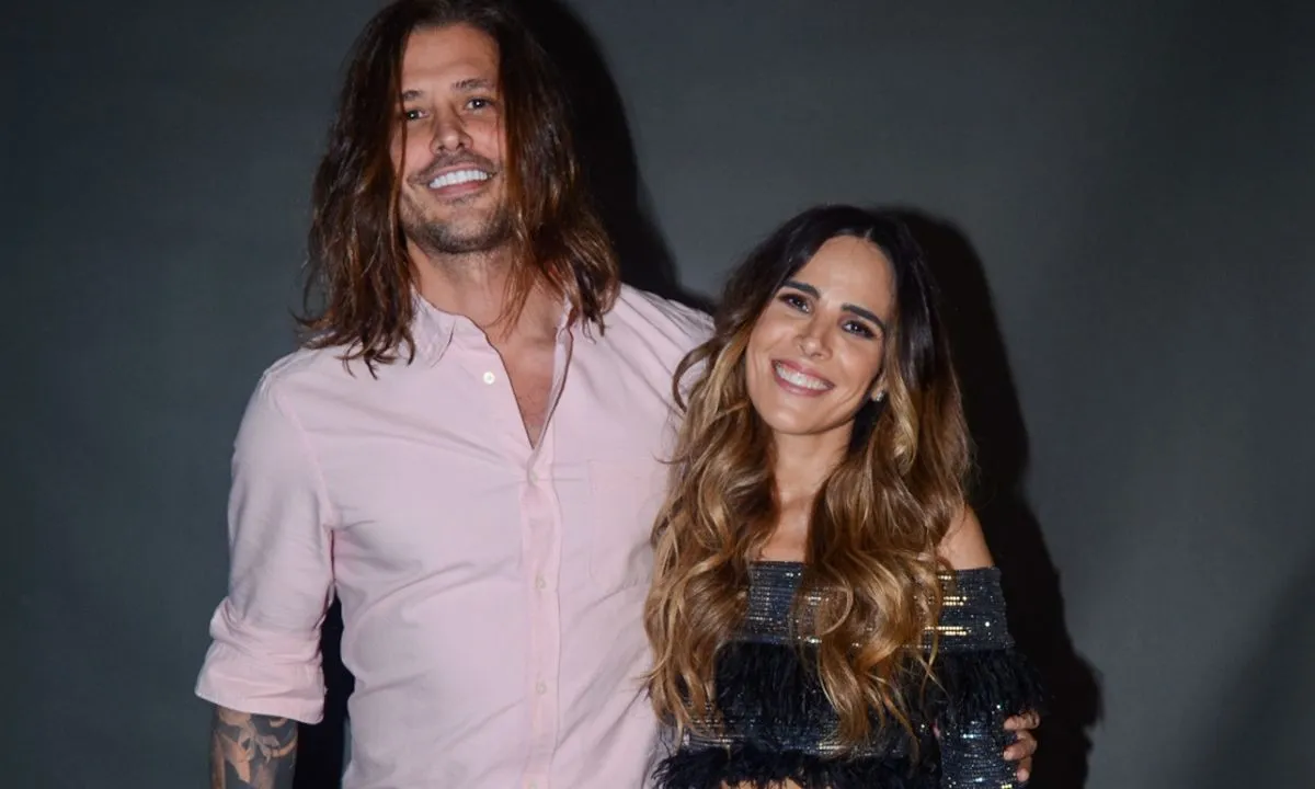 Wanessa posa com Dado Dolabella, filhos e enteada antes de show