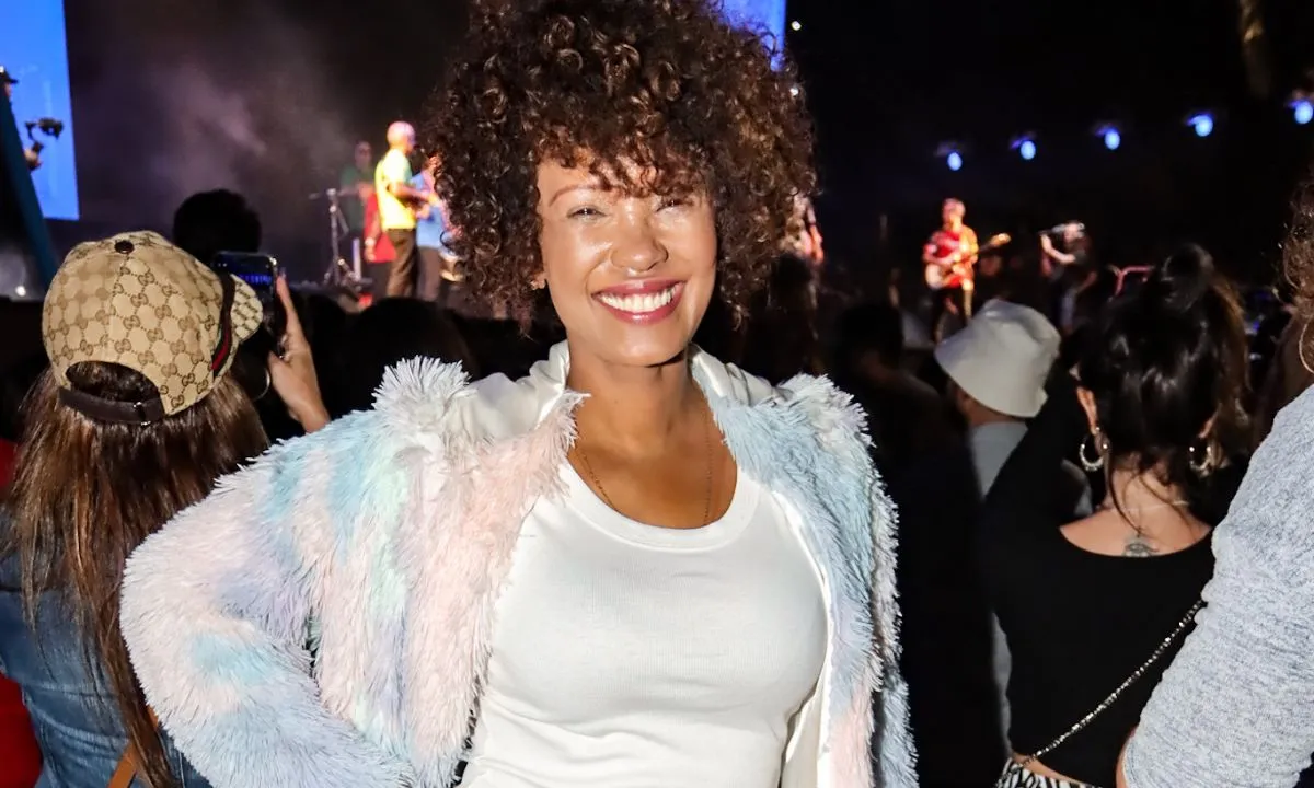 Daniela Mercury homenageia Rita Lee em show na Praia de Copacabana