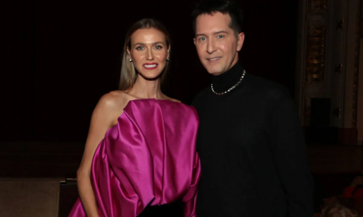 Simaria e mais famosos acompanham abertura de São Paulo Fashion Week