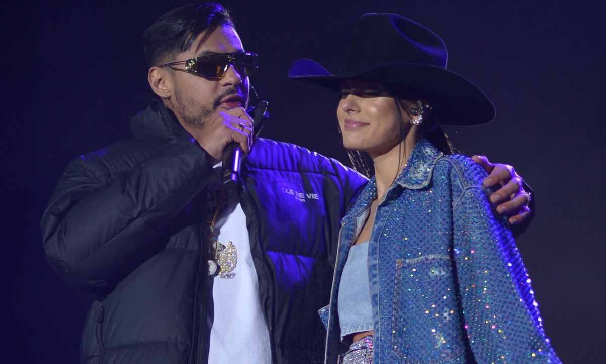 Em clima de romance, Ana Castela recebe Gustavo Mioto em gravação de DVD