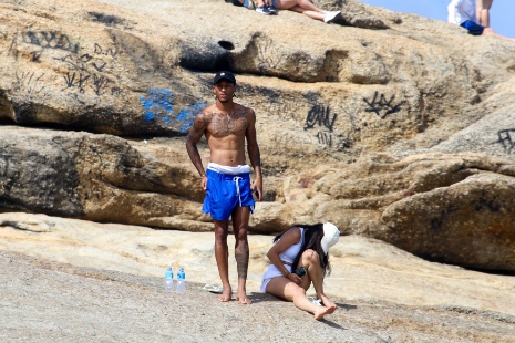 Jogador do Chelsea que namorou Mel Maia é flagrado com nova namorada