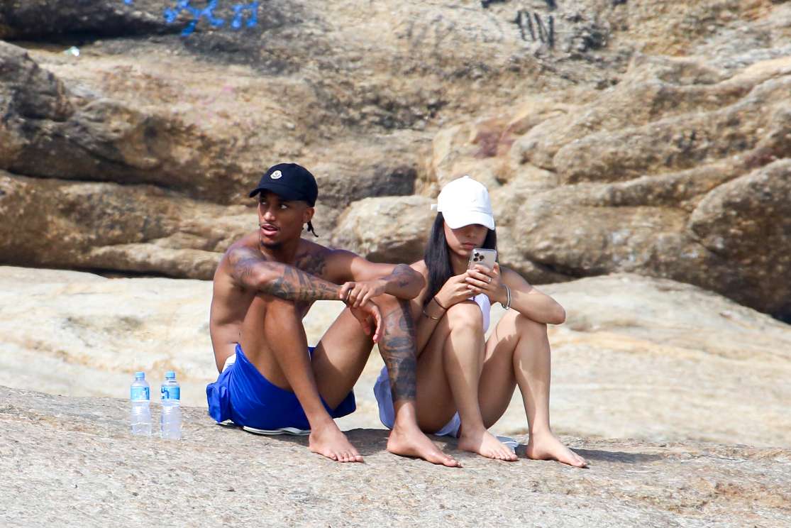 Jogador do Chelsea que namorou Mel Maia é flagrado com nova namorada