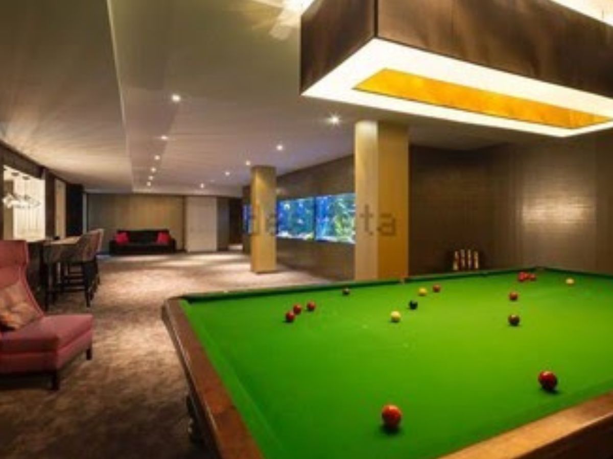 Vini Jr. toma atitude após foto de Virginia de biquíni e agita a web