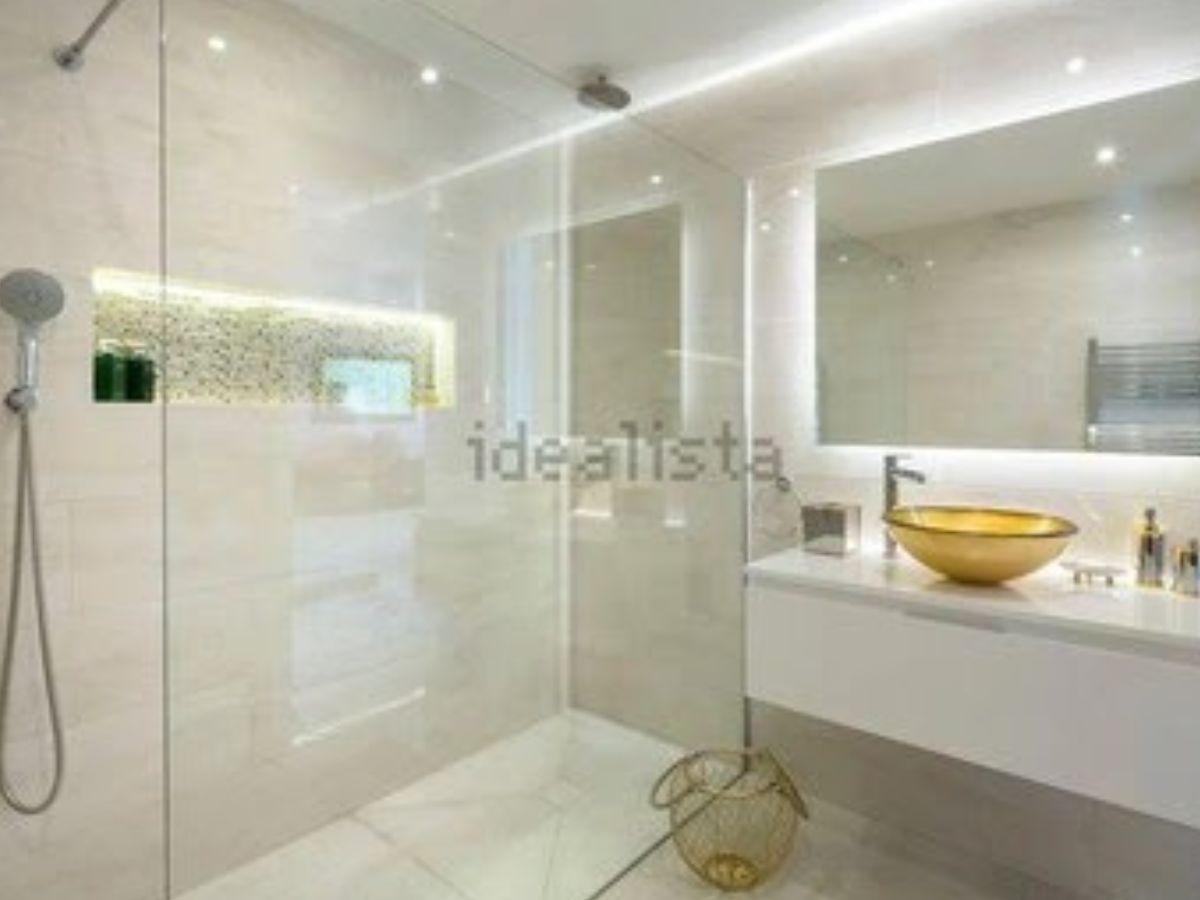 Virginia aluga mansão vizinha à de Vini Jr. na Espanha e valor choca