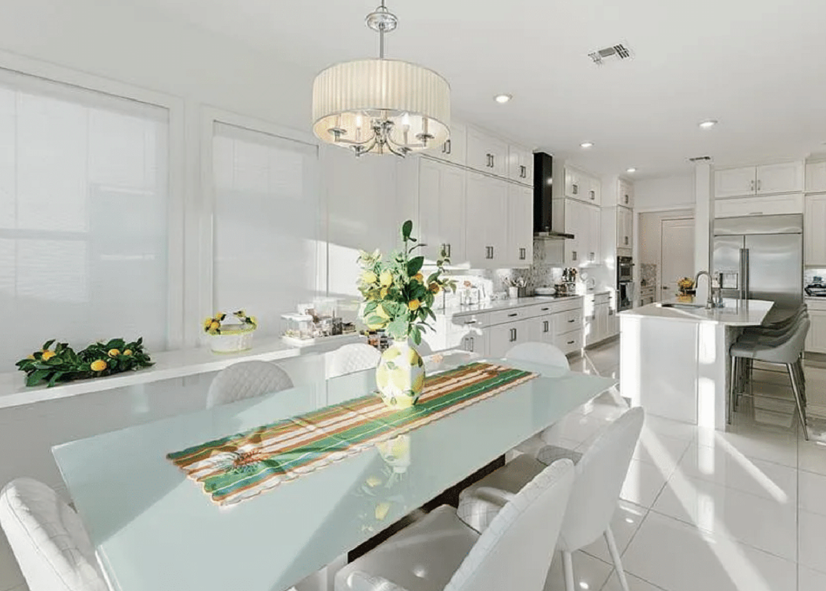 André Valadão coloca mansão de R$ 8,5 milhões à venda em Orlando; veja