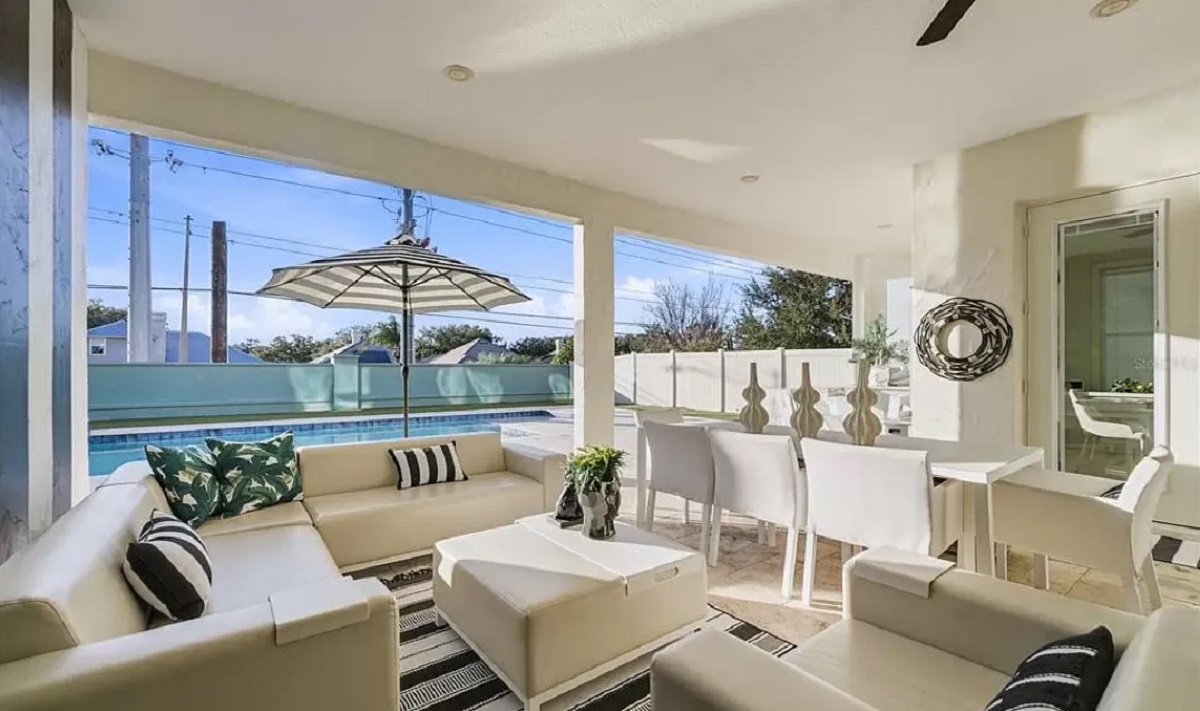 André Valadão coloca mansão de R$ 8,5 milhões à venda em Orlando; veja