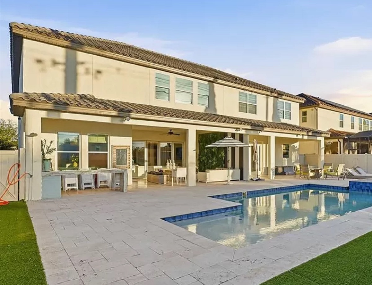 André Valadão coloca mansão de R$ 8,5 milhões à venda em Orlando; veja