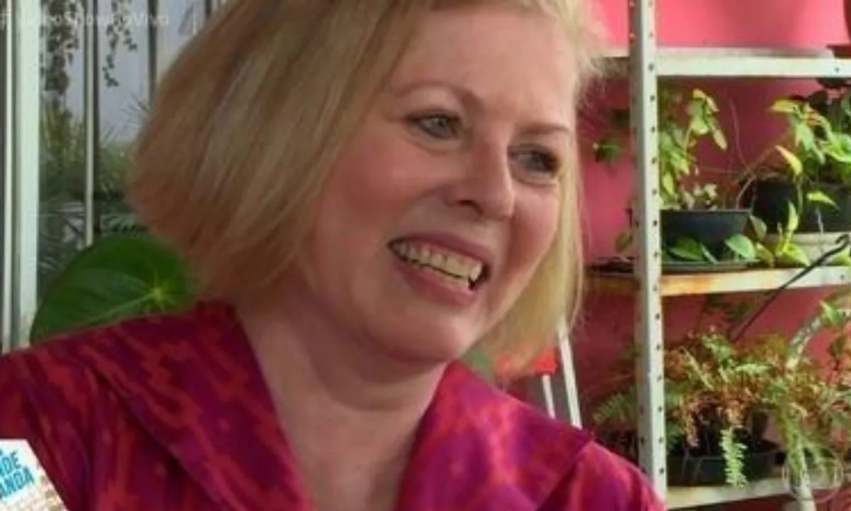 Estrela de comédias eróticas da Pornochanchada e dos 'Trapalhões' quebrou um longo jejum e está de volta às telinhas  
