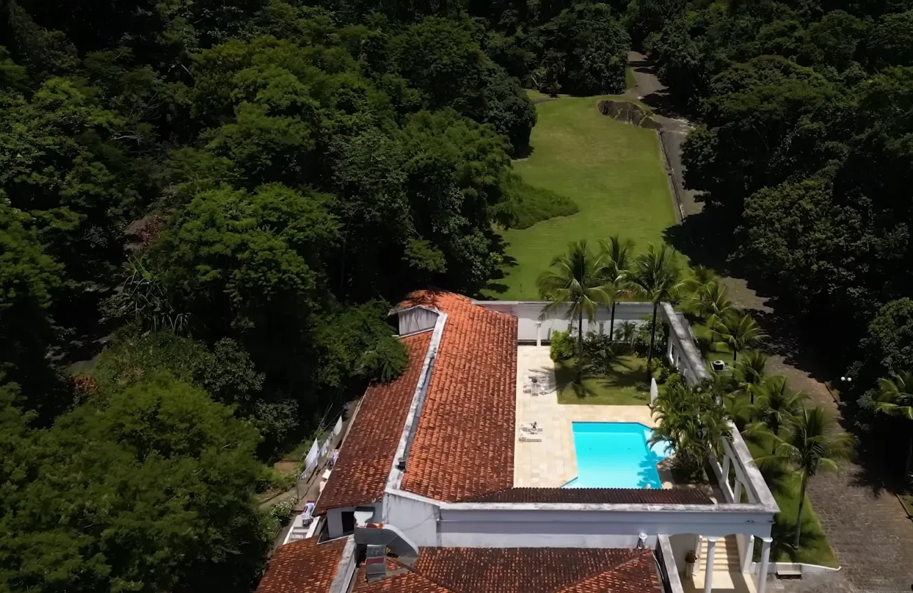 Como é a mansão de Renato Aragão, o Didi, que teve penhora ordenada pela Justiça por dívida astronômica de IPTU