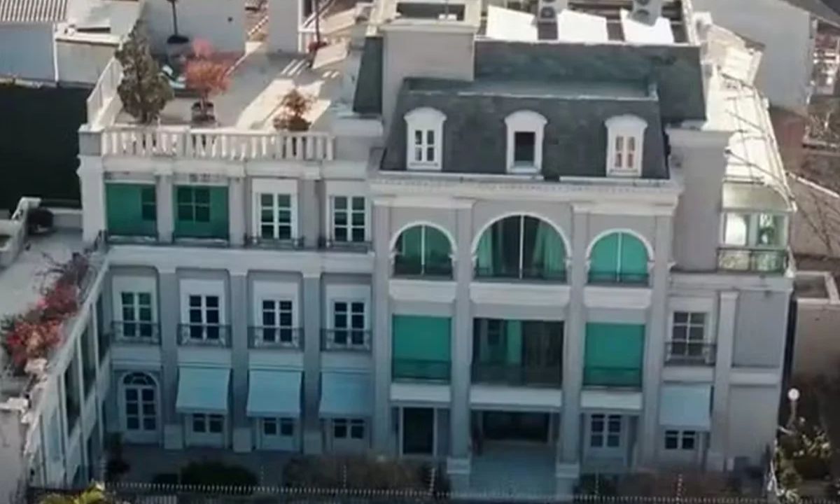 Justiça toma decisão sobre mansão de Anita Harley; imóvel de R$ 50 milhões tem mais de 90 cômodos