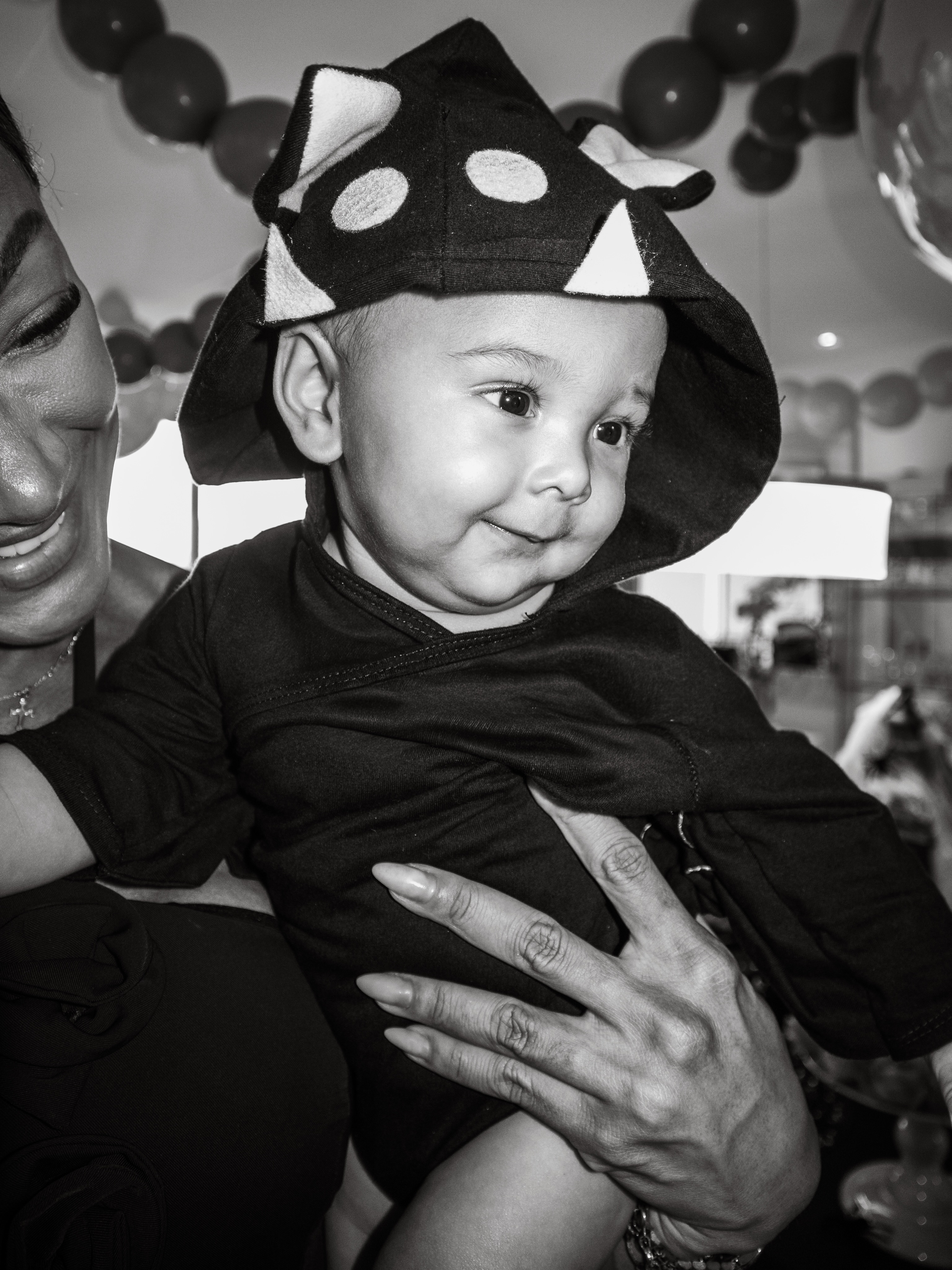 Quinto mêsversário de Levi, filho caçula de Lore Improta e Léo Santana, foi comemorado com o tema de Halloween 