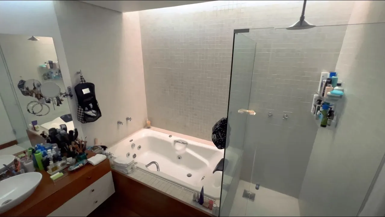 Viih Tube não consegue vender cobertura de luxo com piscina, sauna e cinema e dá desconto milionário