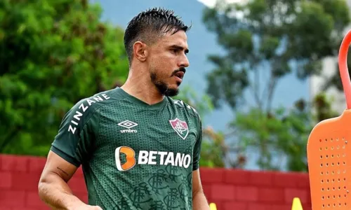 
				
					Ex-jogador do Palmeiras se defende após escândalo milionário
				
				