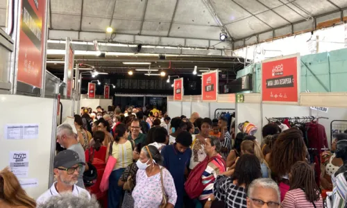 
				
					Lapô Fashion reúne dezenas amantes da moda na Estação da Lapa
				
				