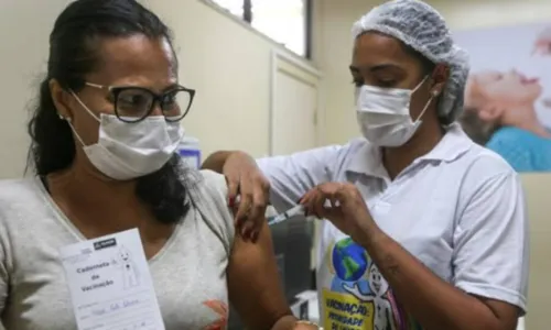 
				
					Vacina bivalente volta a ser aplicada em Salvador nesta segunda
				
				