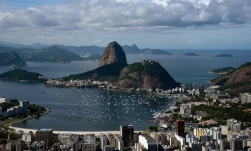 
				
					Nove pessoas são vítimas de balas perdidas no Rio, em quatro dias
				
				
