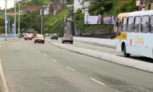 
				
					Após abordagem com miguelitos, PM escapa de assalto em Salvador
				
				