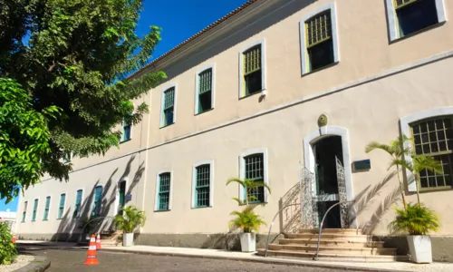 
				
					Santa Casa da Bahia oferece vagas para pessoas com deficiência
				
				