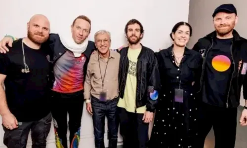 
				
					Coldplay convida filhos de Caetano para participar de show
				
				